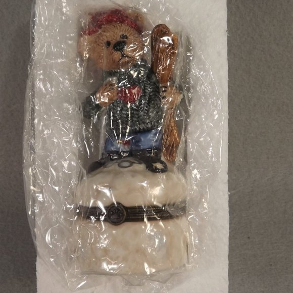 Boyds Collection Knut Downhill Racer Trinket Box - Picture 4 of 10